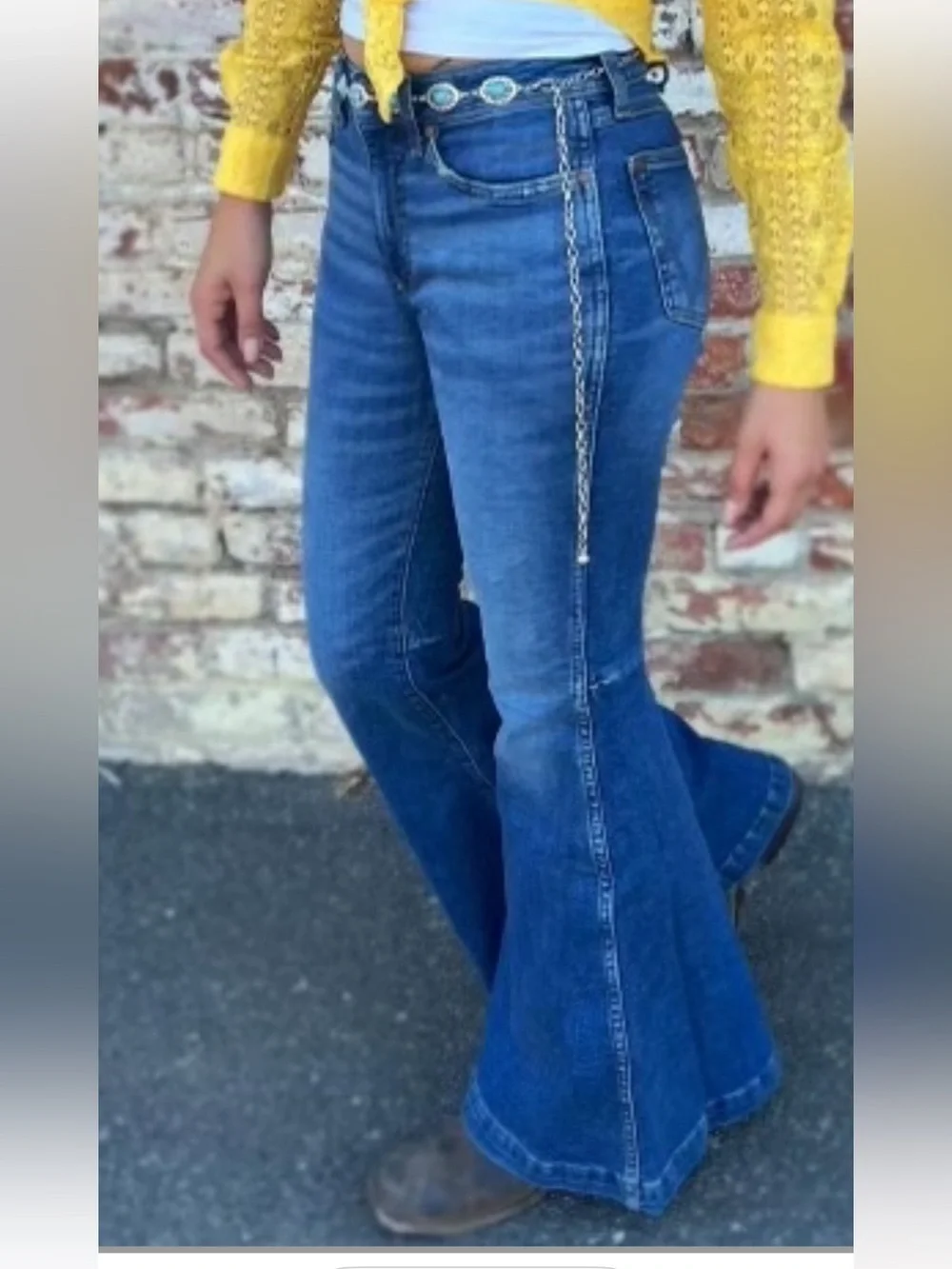 Wrangler Retro high rise flare jeans size 27 x 30 - Picture 2 of 15